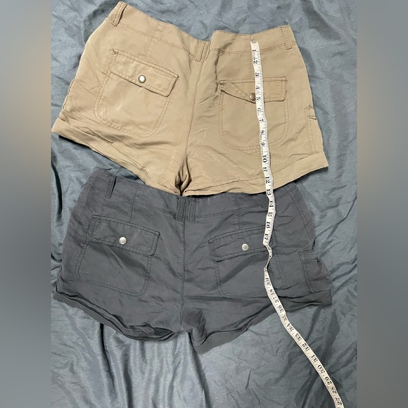 Short lot size 10 old navy - Picture 2 of 2